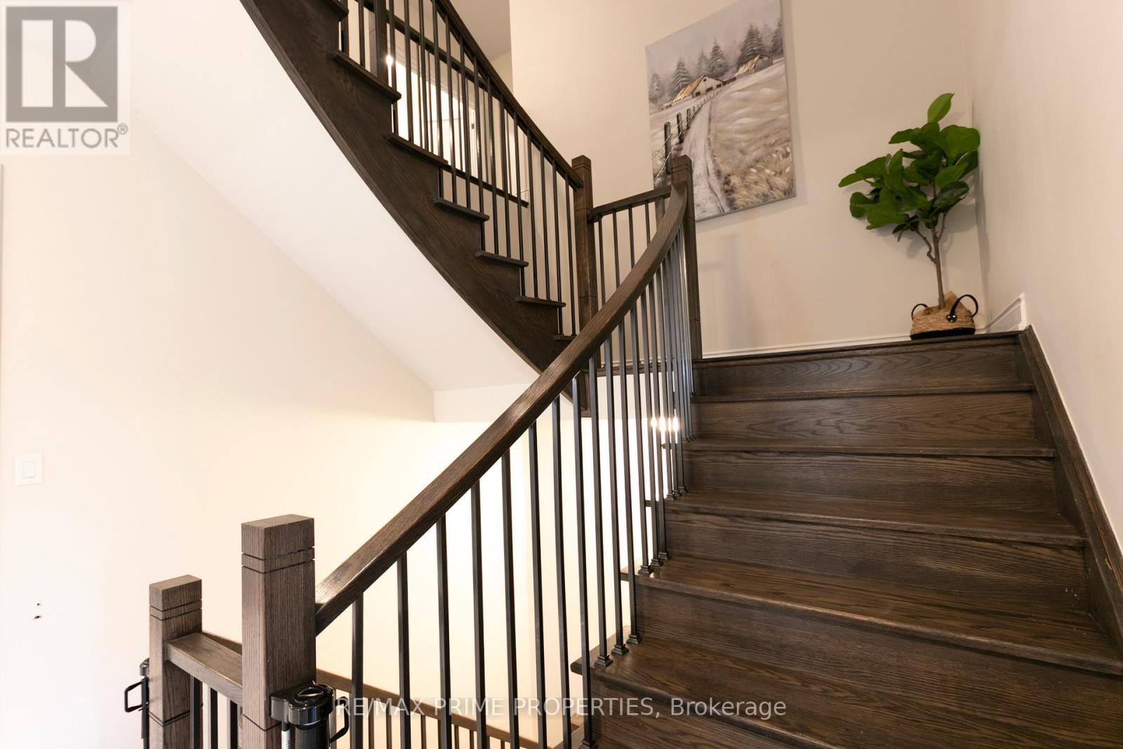 65 Redmond Crescent, Springwater (centre Vespra), Ontario