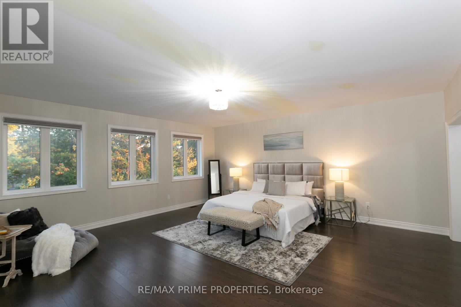 65 Redmond Crescent, Springwater (centre Vespra), Ontario