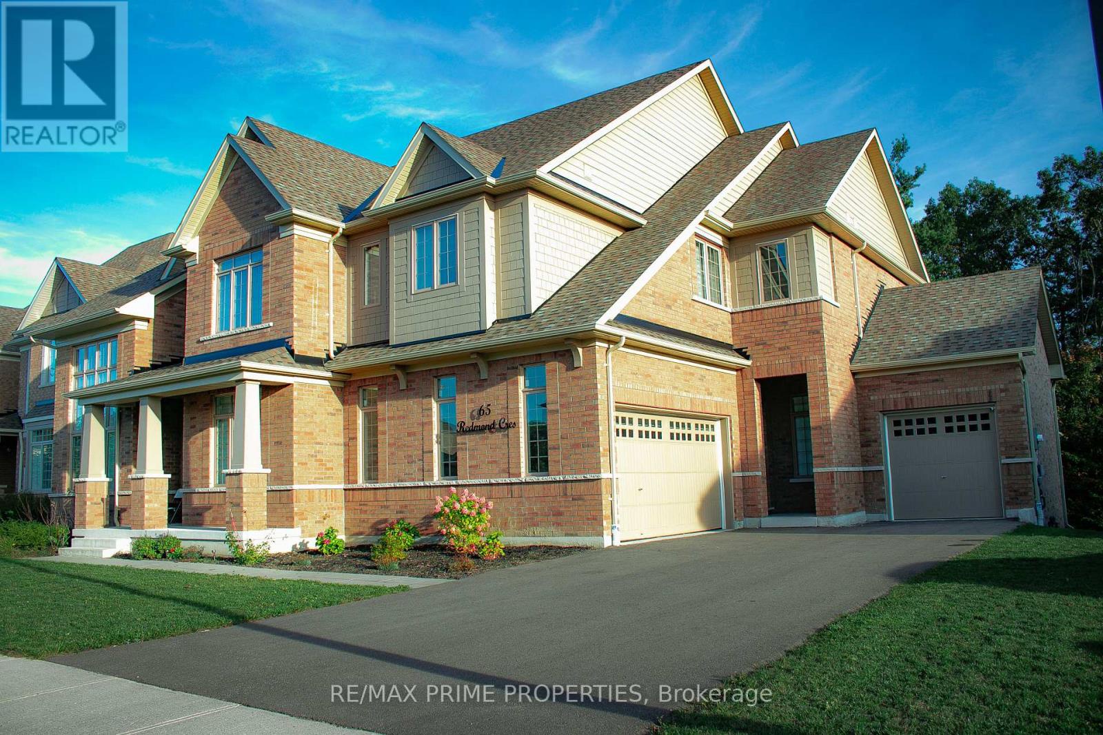 65 Redmond Crescent, Springwater (centre Vespra), Ontario