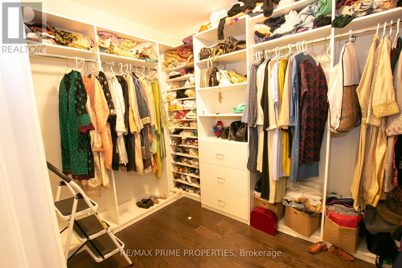 65 Redmond Crescent, Springwater (centre Vespra), Ontario