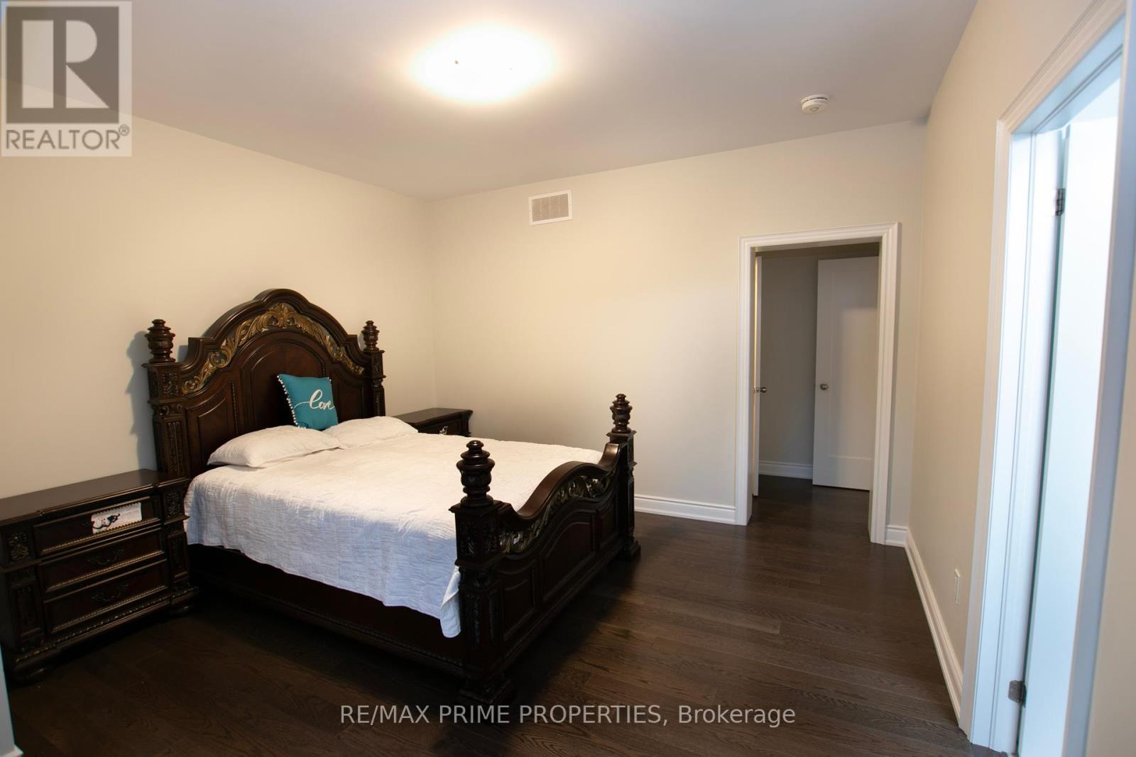 65 Redmond Crescent, Springwater (centre Vespra), Ontario