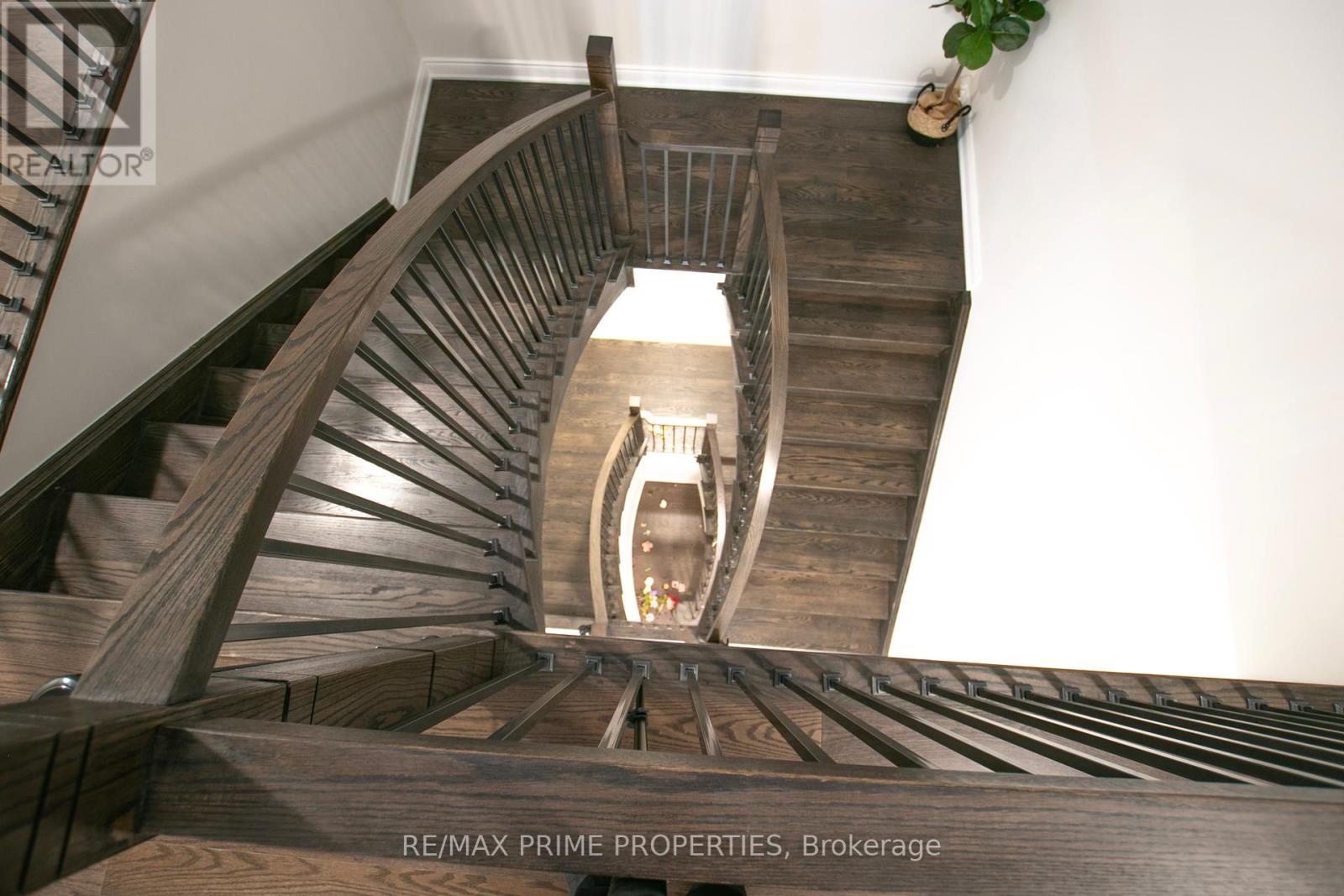 65 Redmond Crescent, Springwater (centre Vespra), Ontario