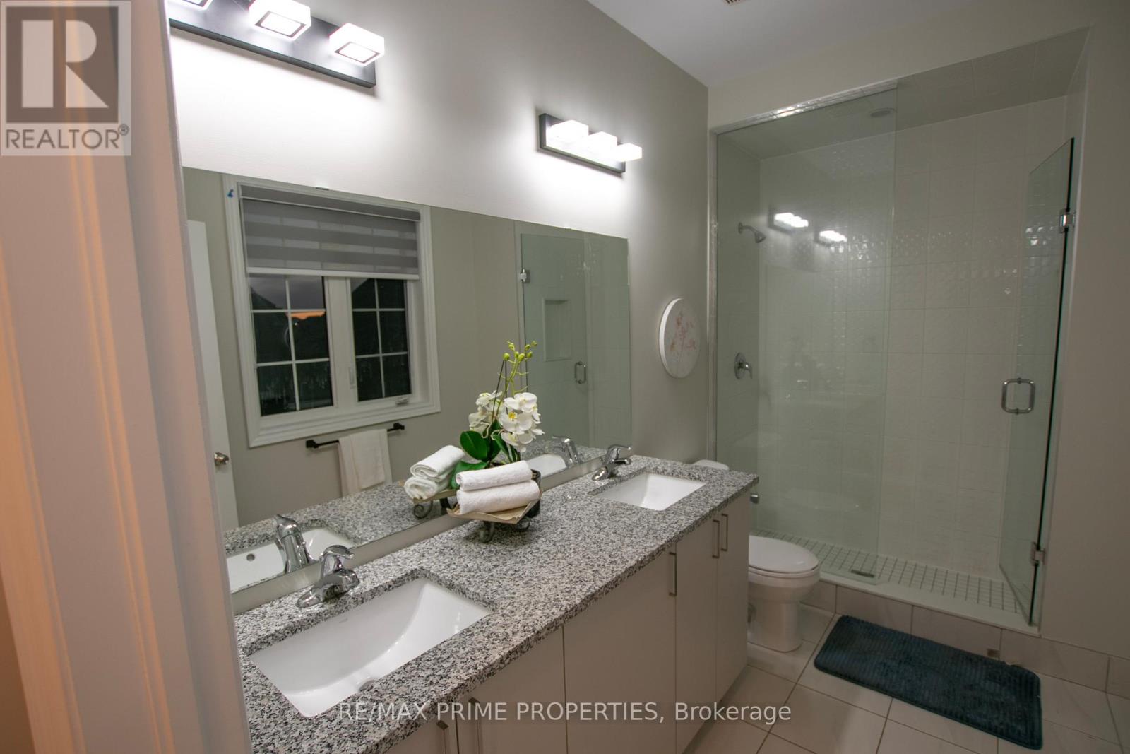 65 Redmond Crescent, Springwater (centre Vespra), Ontario