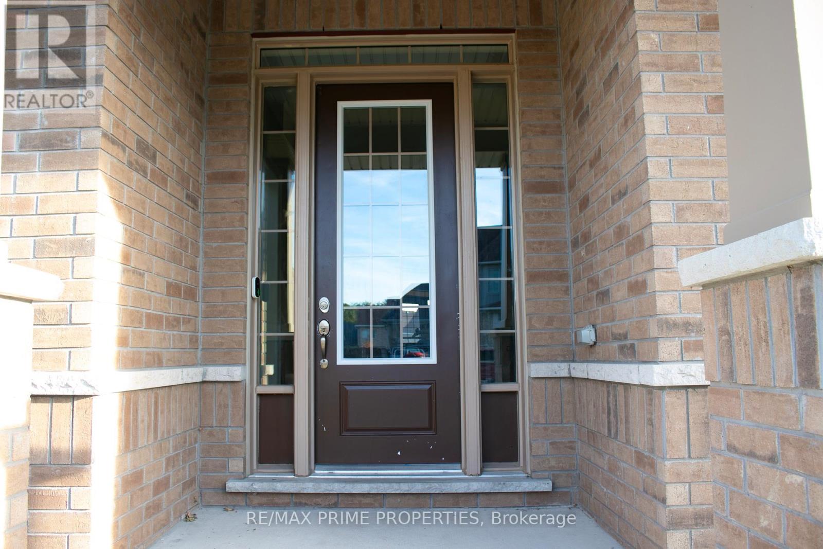 65 Redmond Crescent, Springwater (centre Vespra), Ontario