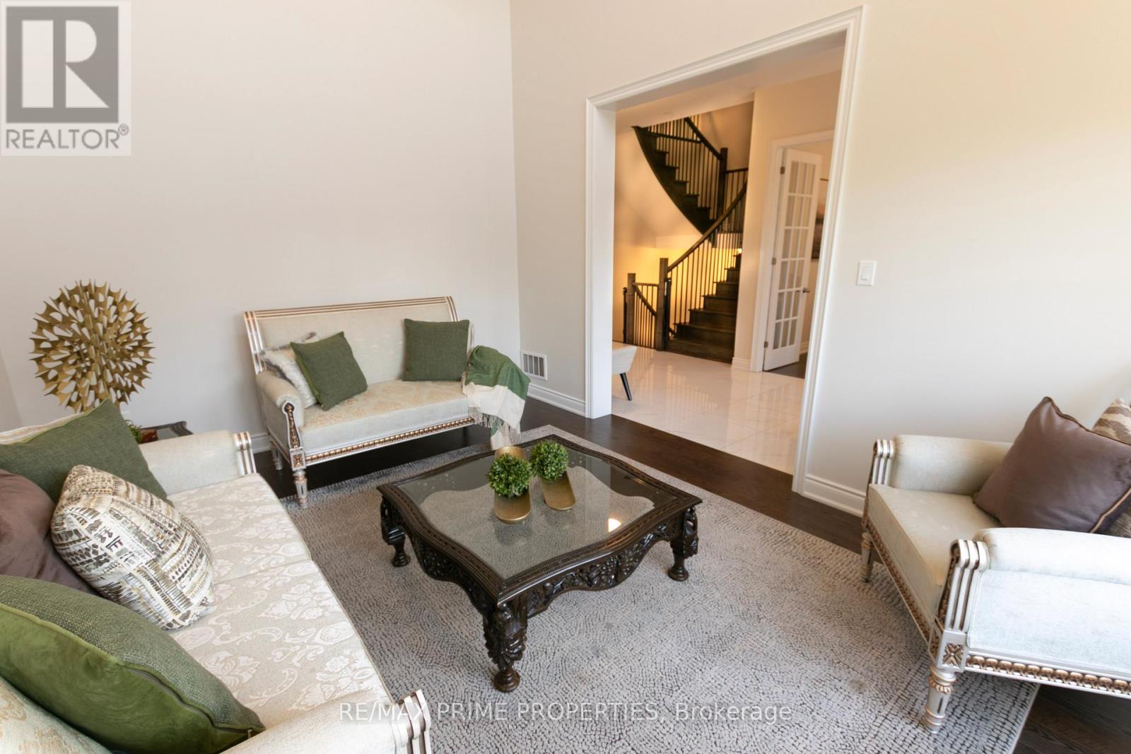 65 Redmond Crescent, Springwater (centre Vespra), Ontario