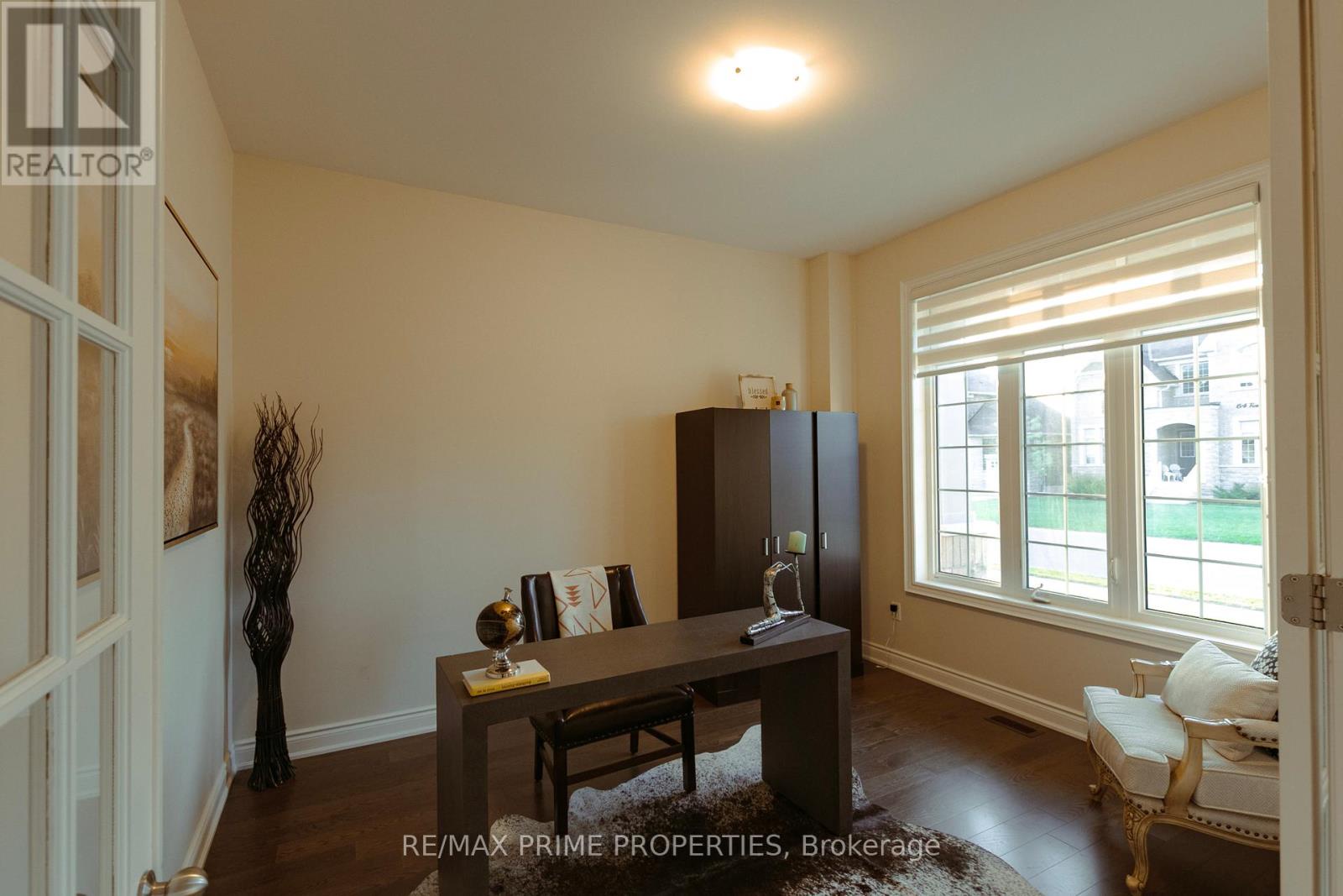 65 Redmond Crescent, Springwater (centre Vespra), Ontario