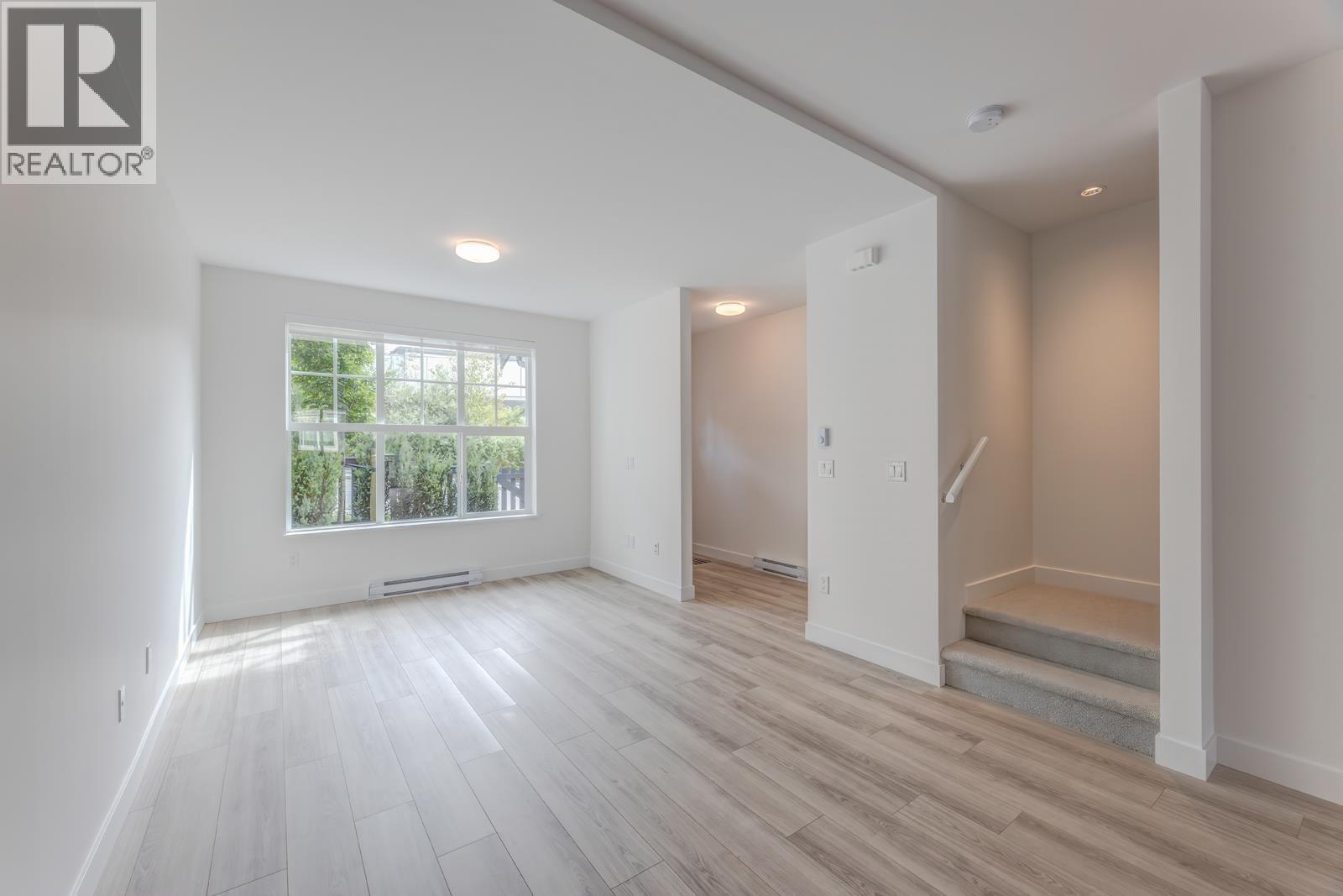 120 3421 Queenston Avenue, Coquitlam, British Columbia