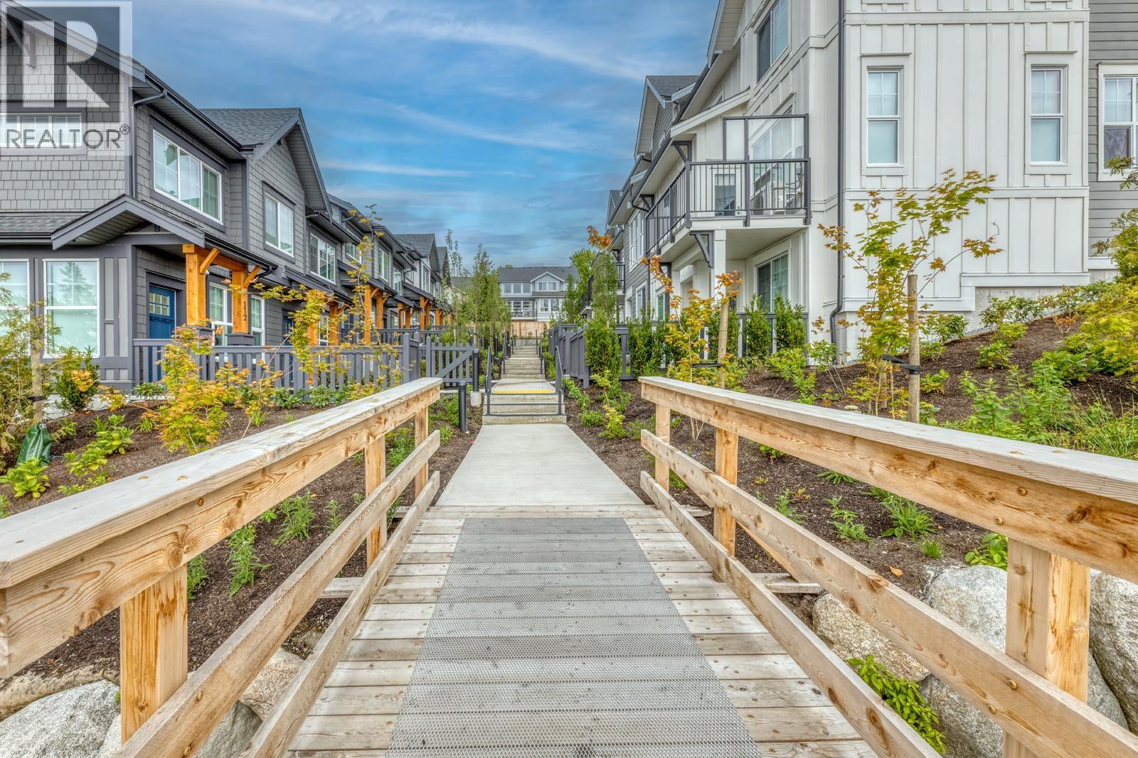 120 3421 Queenston Avenue, Coquitlam, British Columbia