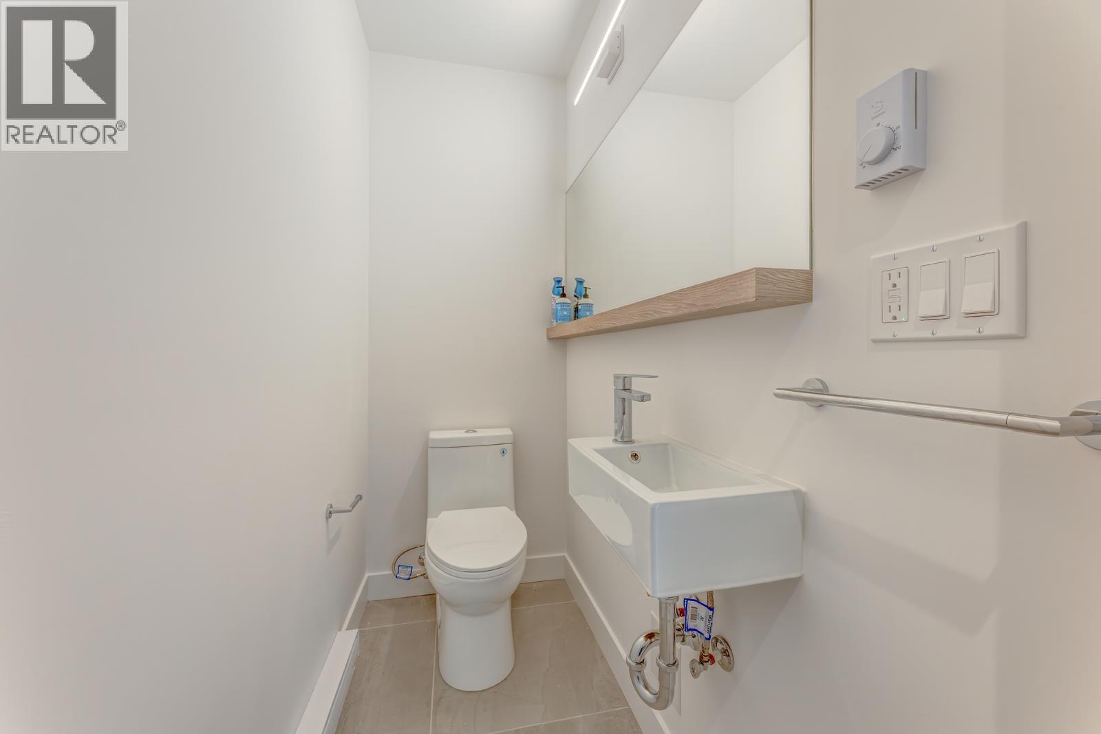 120 3421 Queenston Avenue, Coquitlam, British Columbia