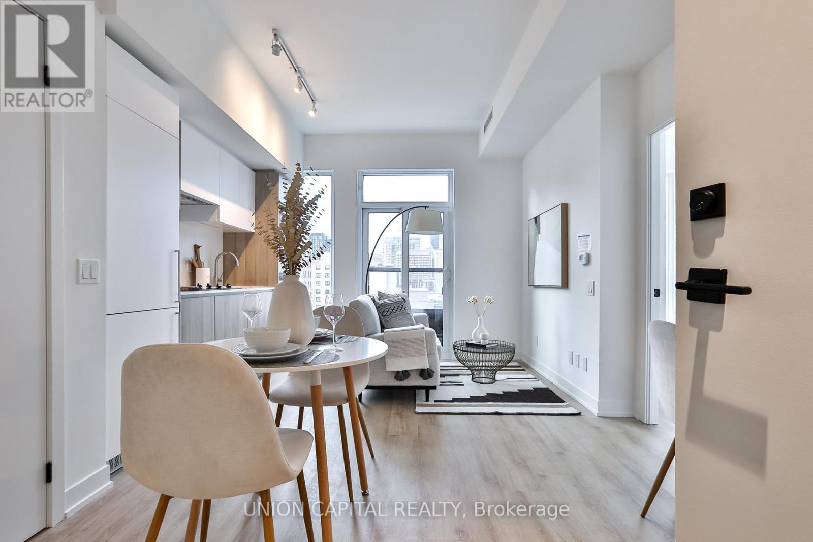 1005 - 319 Jarvis Street, Toronto (moss Park), Ontario