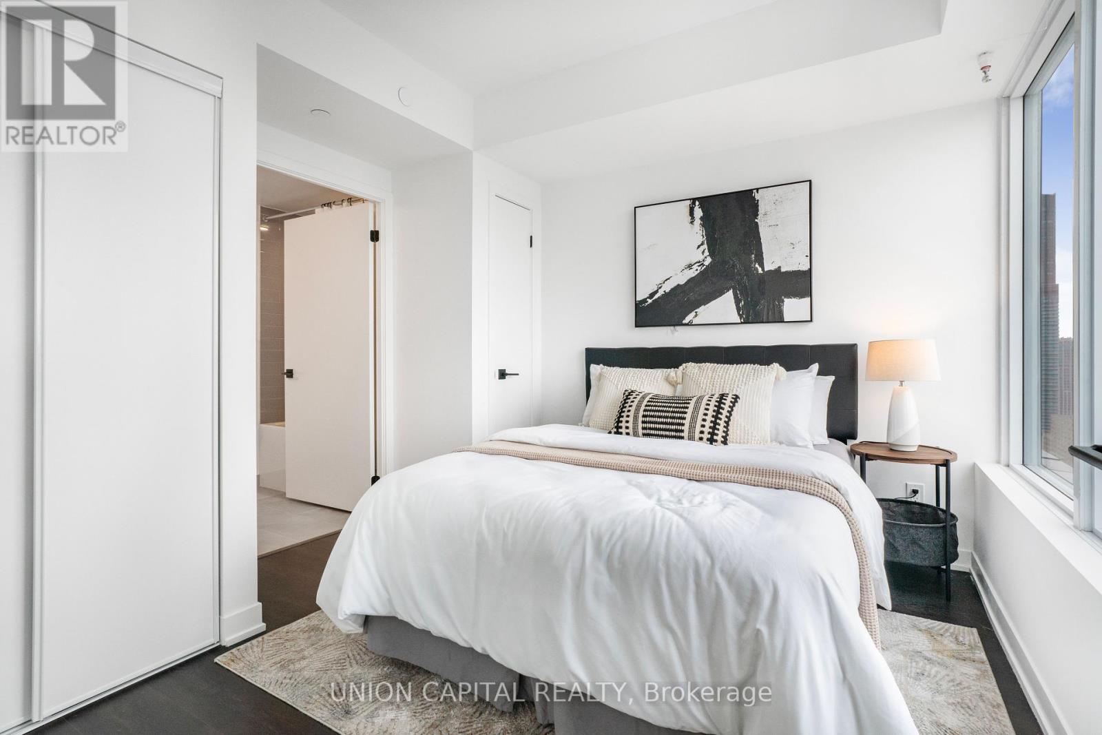 4908 - 319 Jarvis Street, Toronto (moss Park), Ontario