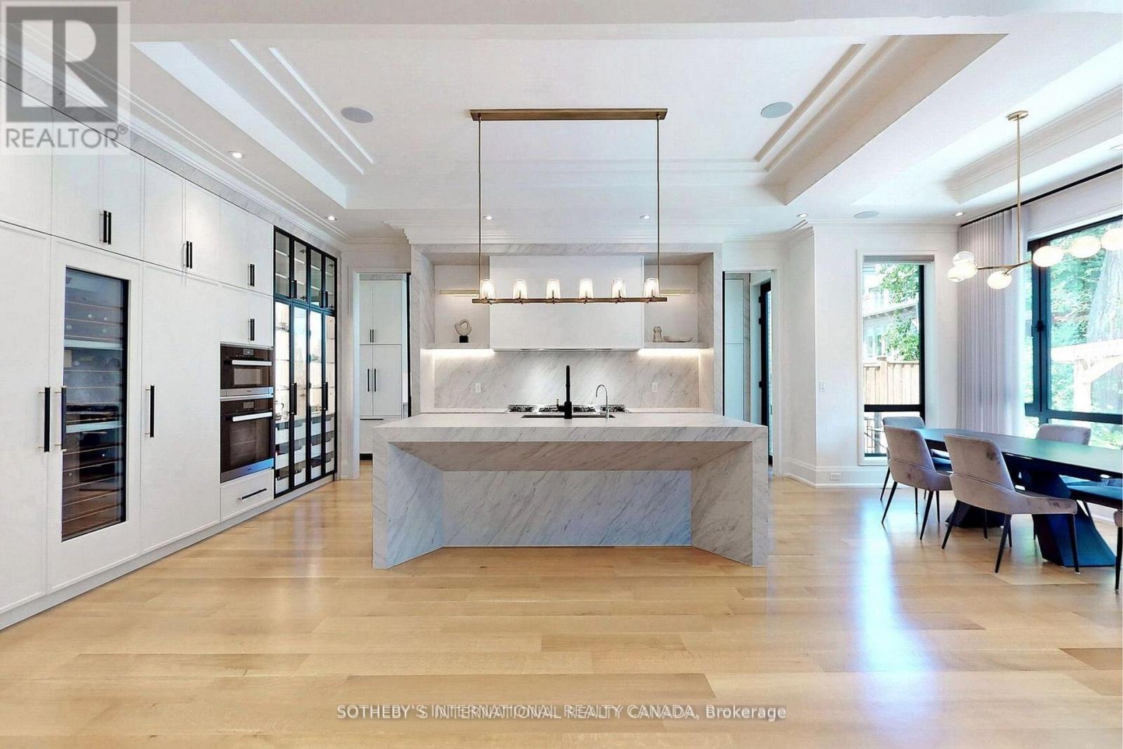 101 Dunloe Road, Toronto (forest Hill South), Ontario