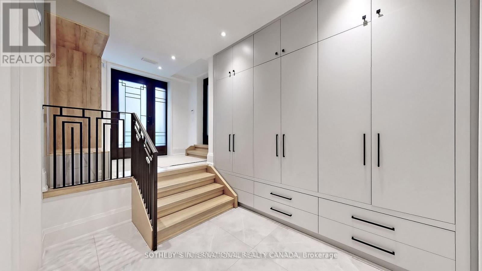 101 Dunloe Road, Toronto (forest Hill South), Ontario