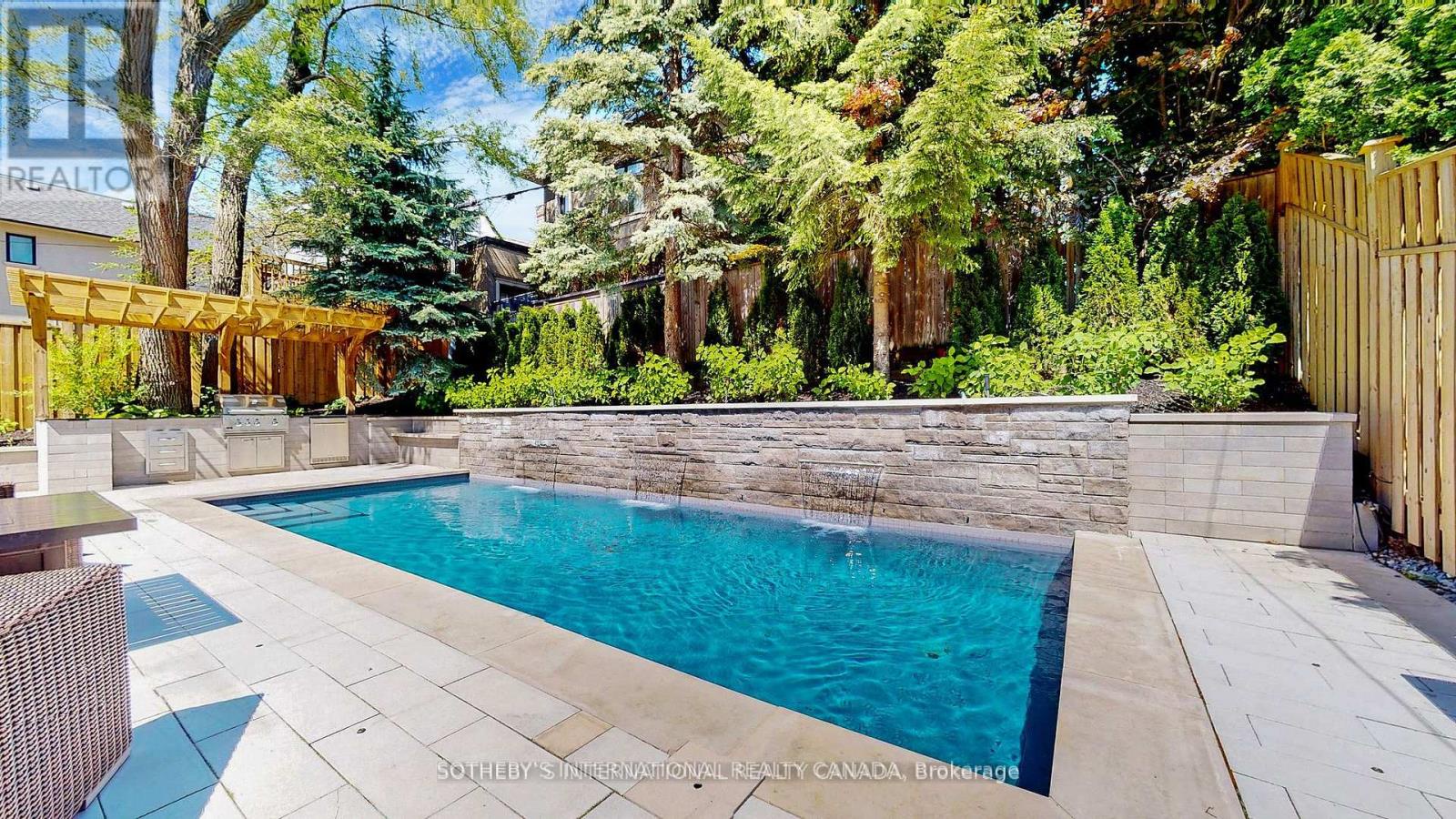 101 Dunloe Road, Toronto (forest Hill South), Ontario