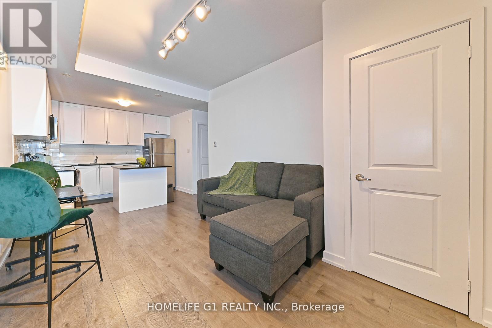 6b-867 Wilson Avenue, Toronto (downsview-roding-cfb), Ontario