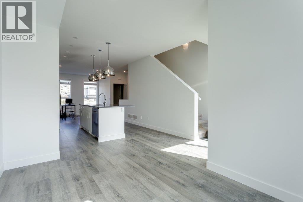 610 Academy Way Unit# 42, Kelowna, British Columbia