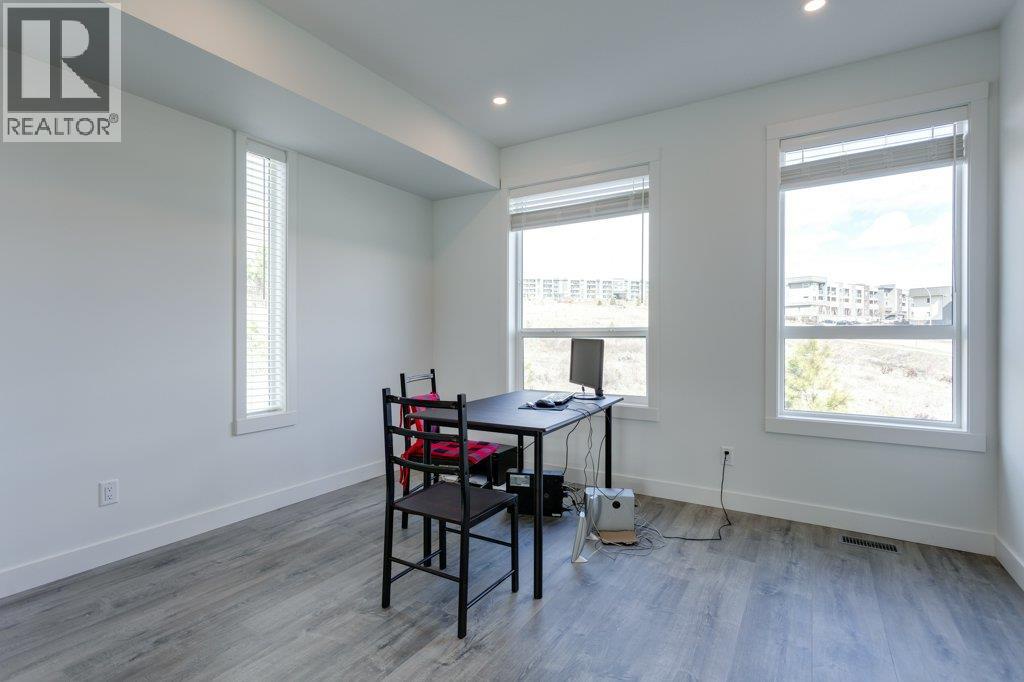 610 Academy Way Unit# 42, Kelowna, British Columbia