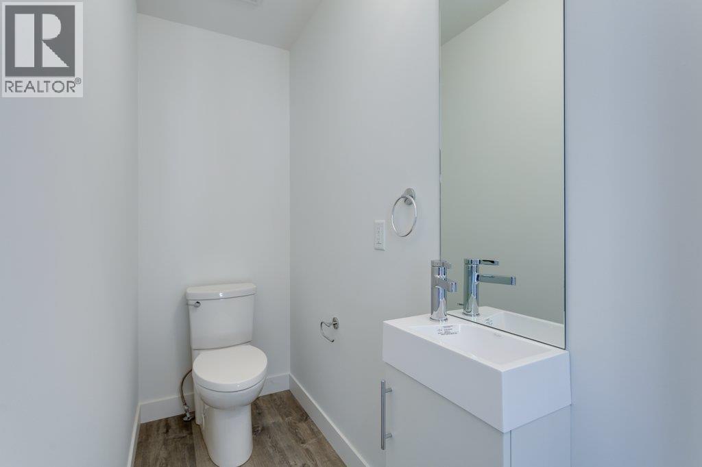 610 Academy Way Unit# 42, Kelowna, British Columbia