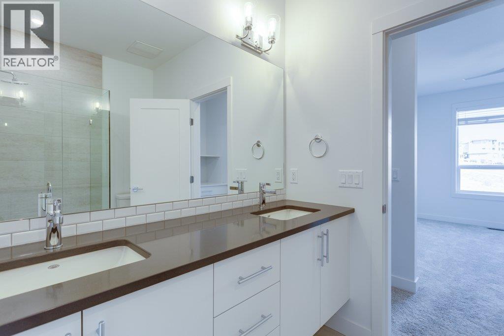 610 Academy Way Unit# 42, Kelowna, British Columbia