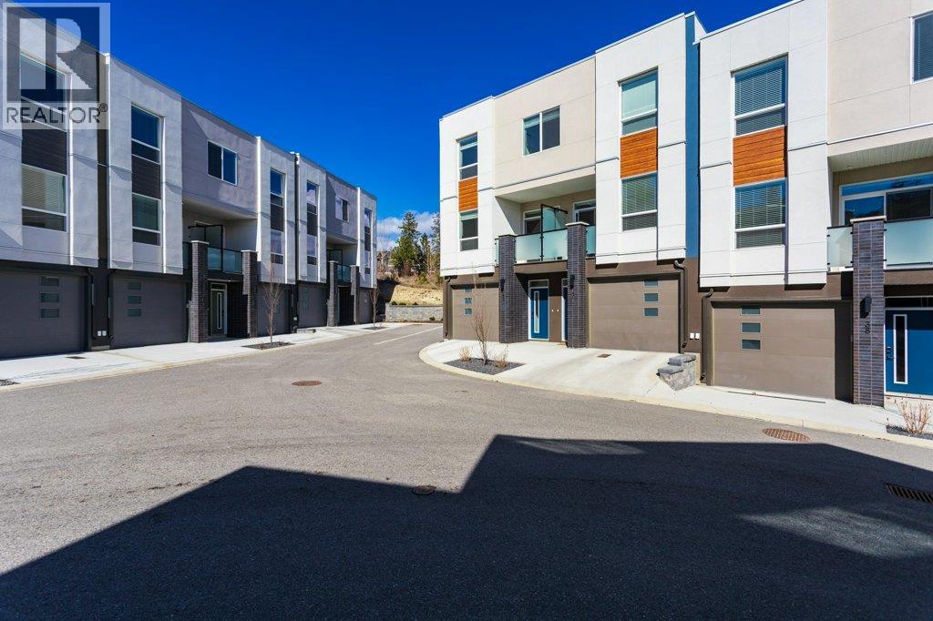 610 Academy Way Unit# 42, Kelowna, British Columbia