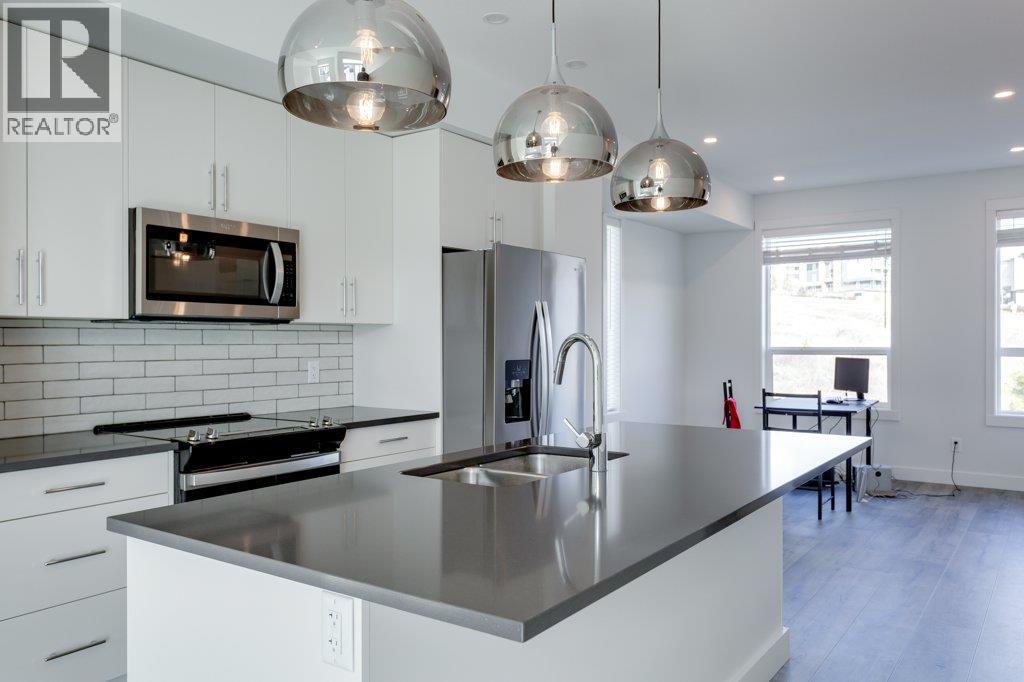 610 Academy Way Unit# 42, Kelowna, British Columbia