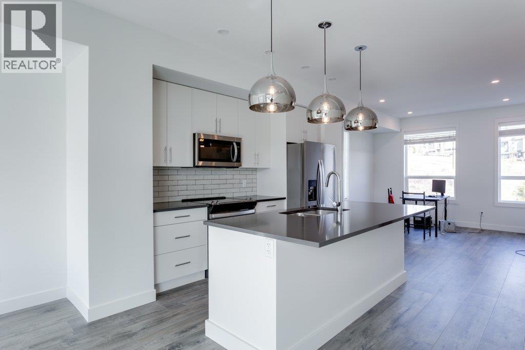 610 Academy Way Unit# 42, Kelowna, British Columbia