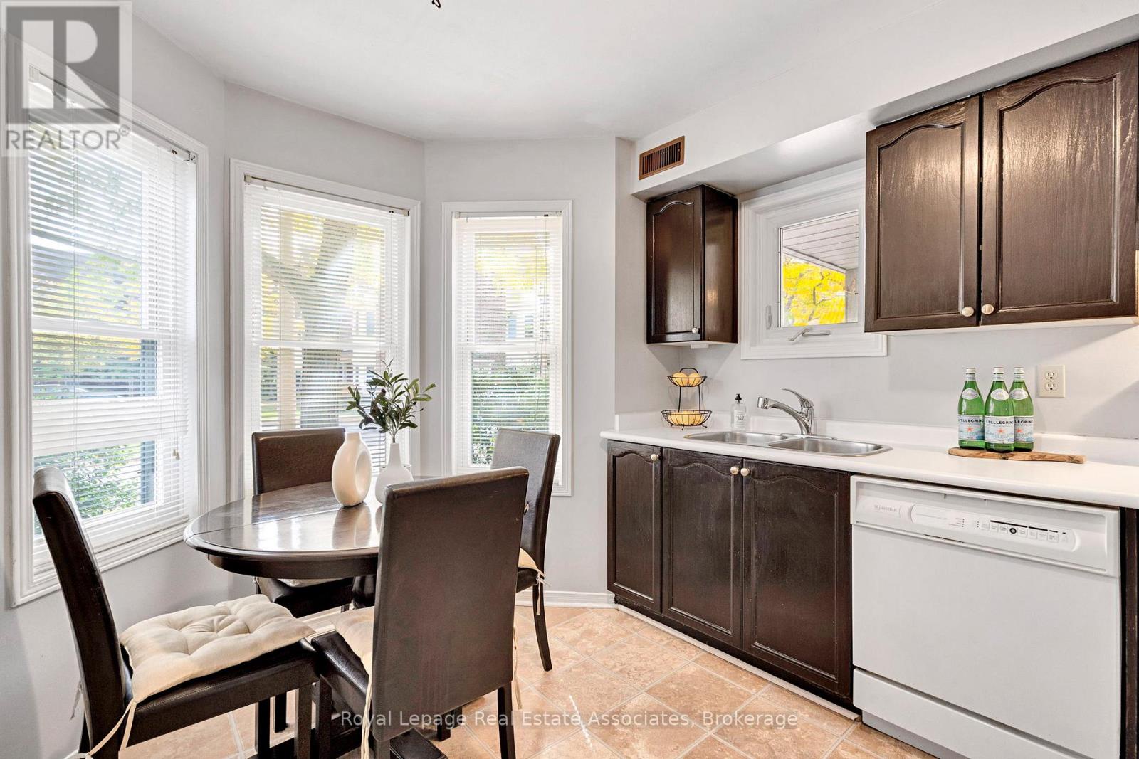 2 - 119 D'ambrosio Drive, Barrie (painswick North), Ontario