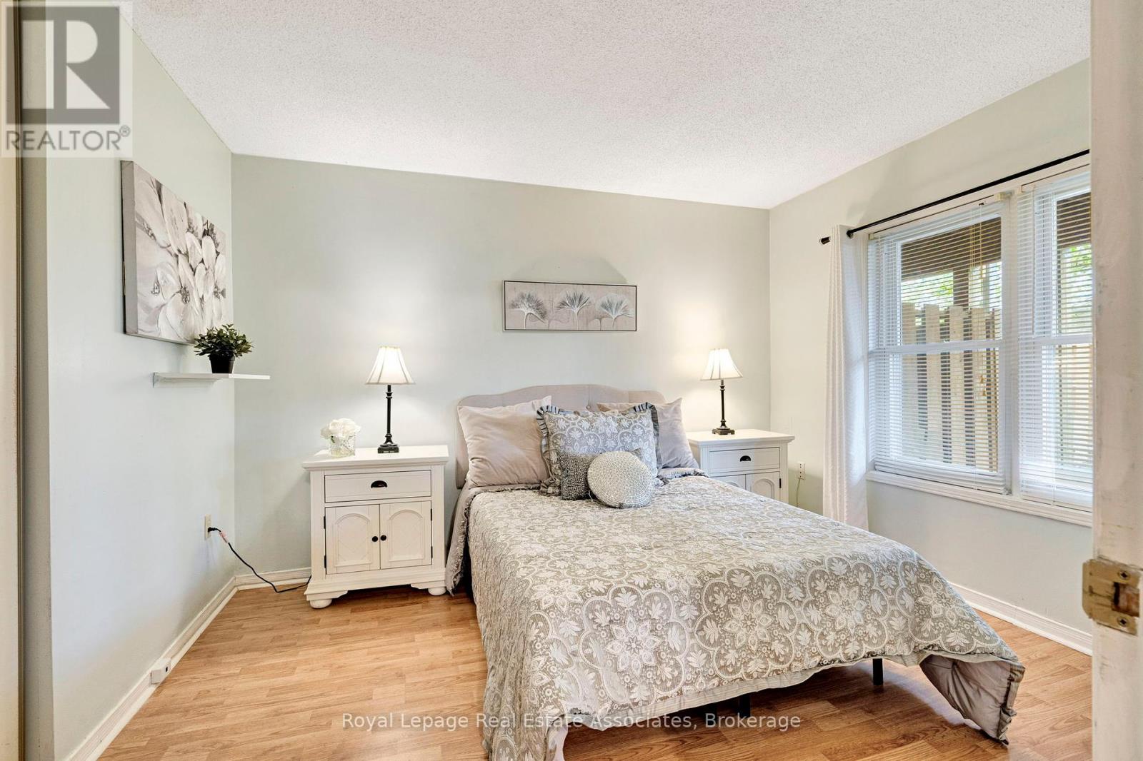 2 - 119 D'ambrosio Drive, Barrie (painswick North), Ontario