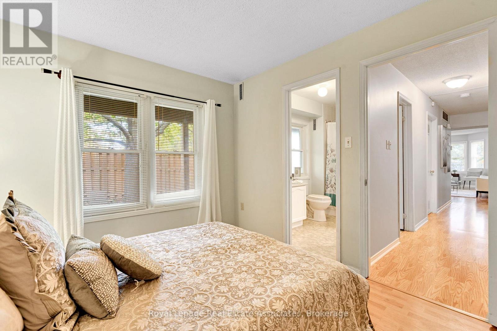 2 - 119 D'ambrosio Drive, Barrie (painswick North), Ontario