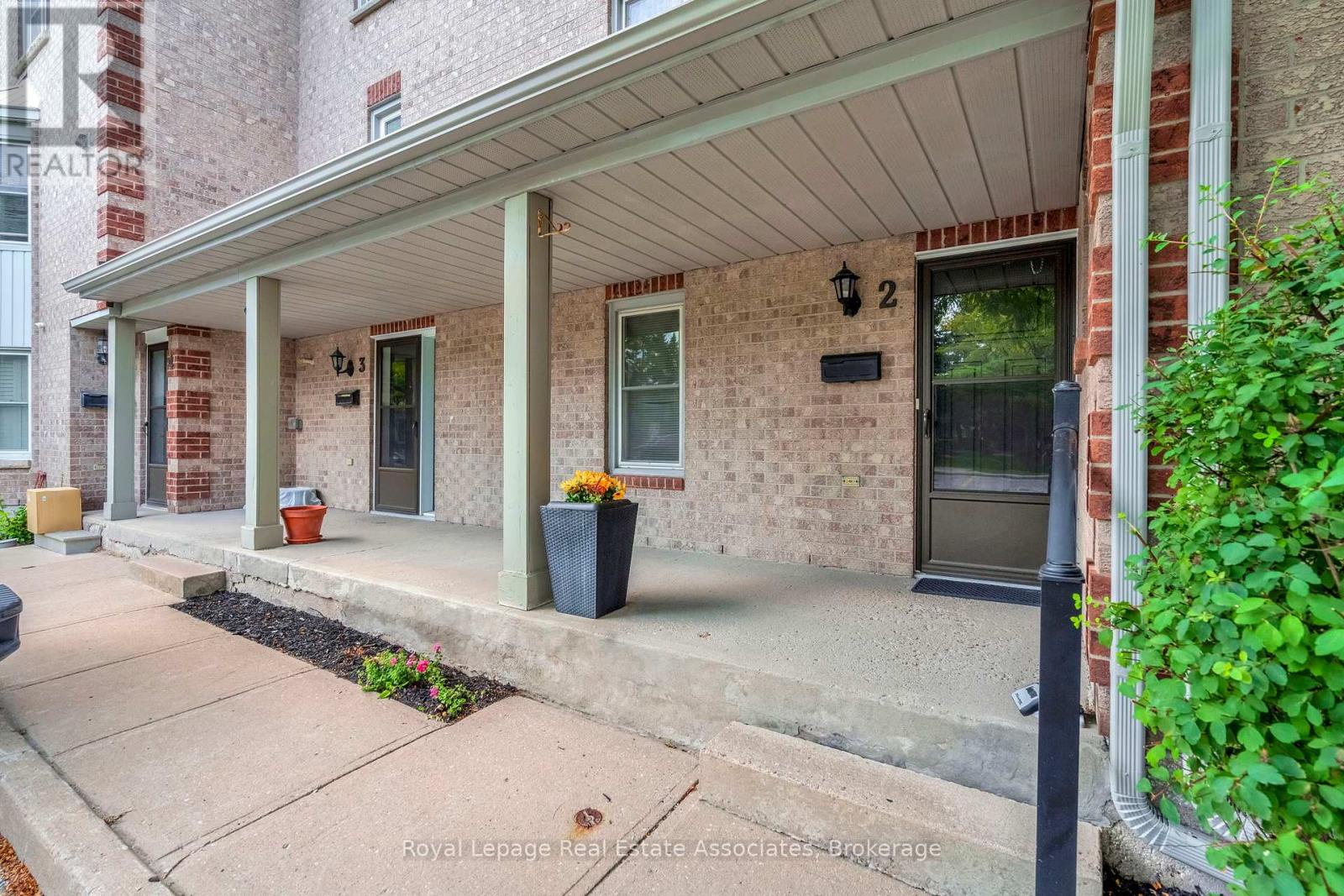 2 - 119 D'ambrosio Drive, Barrie (painswick North), Ontario