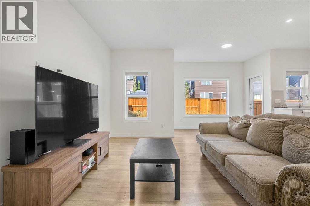 108 Carringsby Manor Nw, Calgary, Alberta