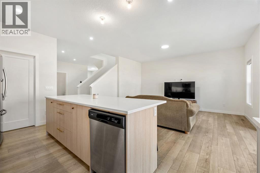 108 Carringsby Manor Nw, Calgary, Alberta