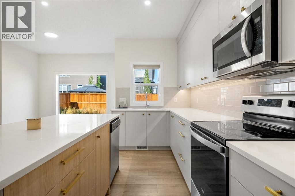 108 Carringsby Manor Nw, Calgary, Alberta