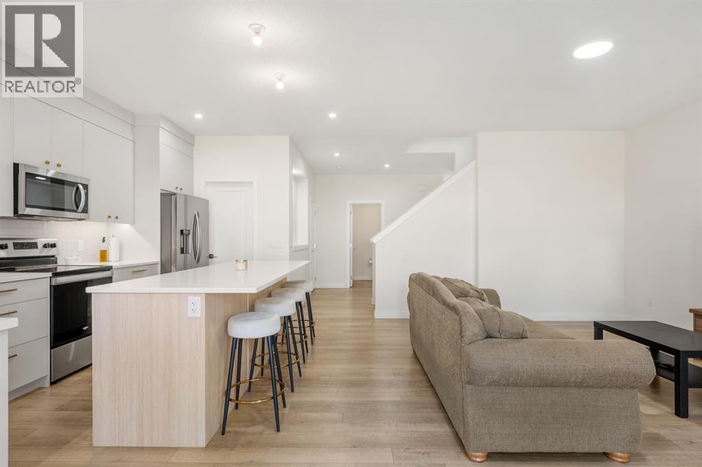 108 Carringsby Manor Nw, Calgary, Alberta