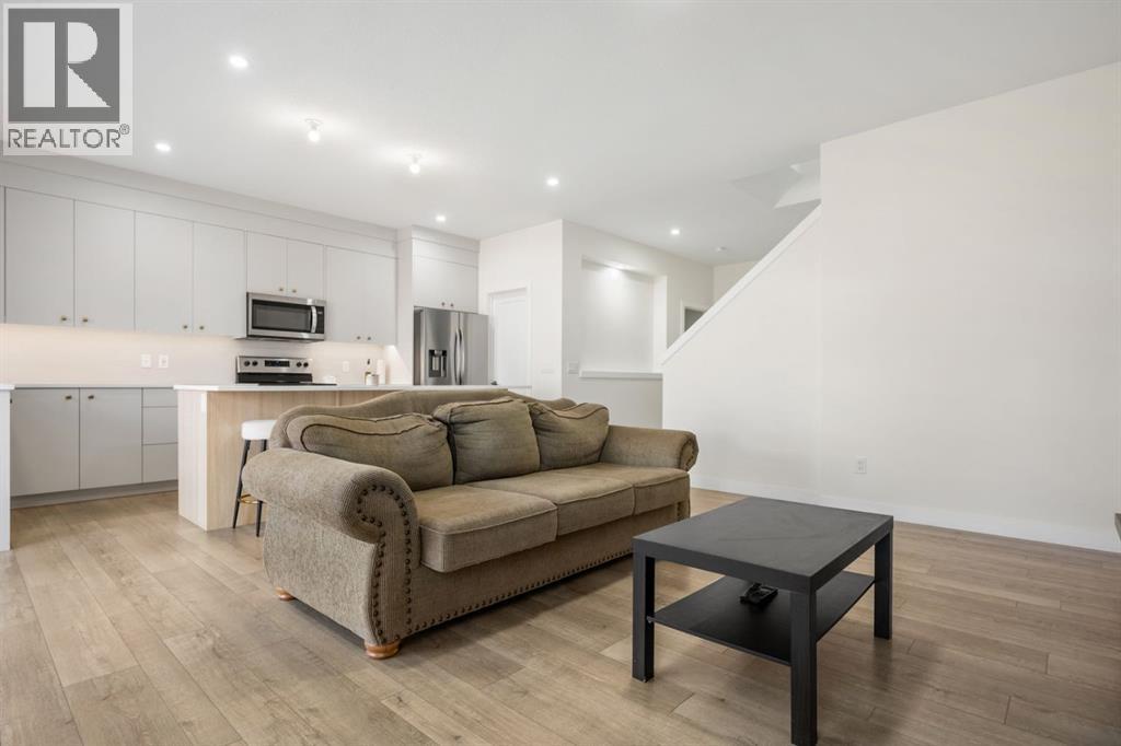 108 Carringsby Manor Nw, Calgary, Alberta