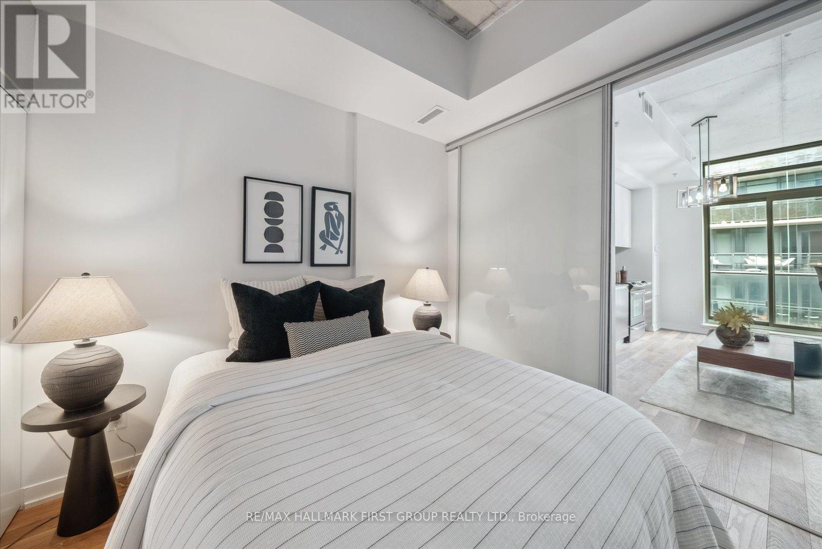 602 - 8 Gladstone Avenue, Toronto (little Portugal), Ontario