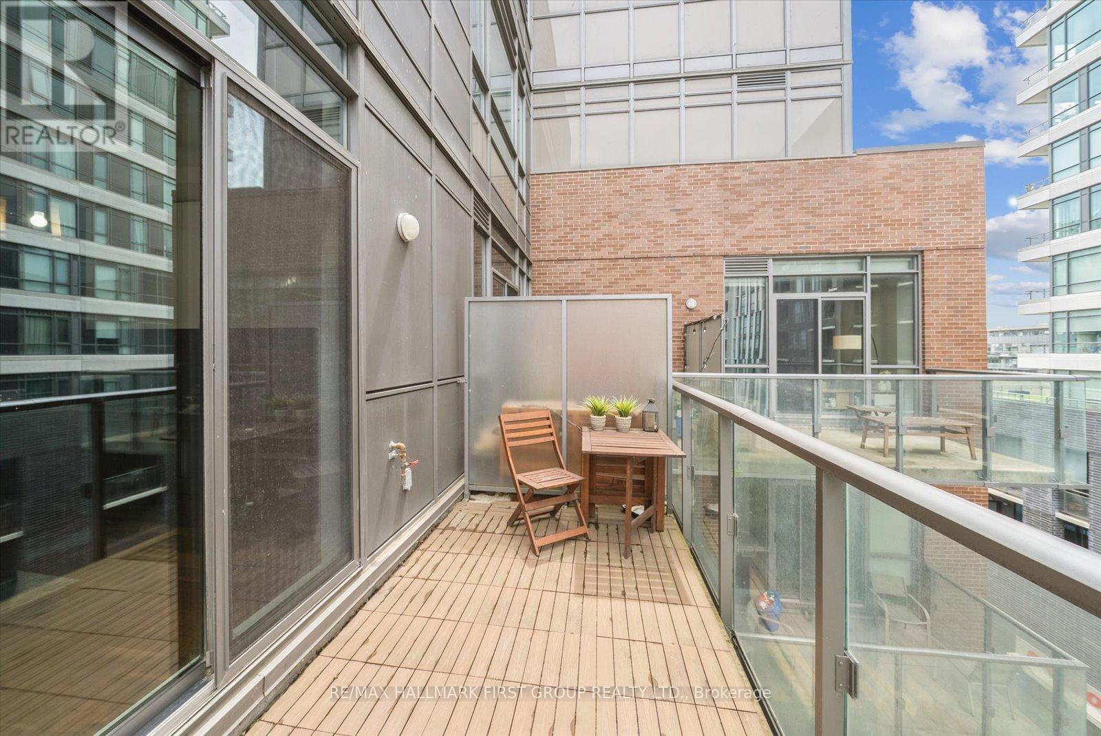 602 - 8 Gladstone Avenue, Toronto (little Portugal), Ontario