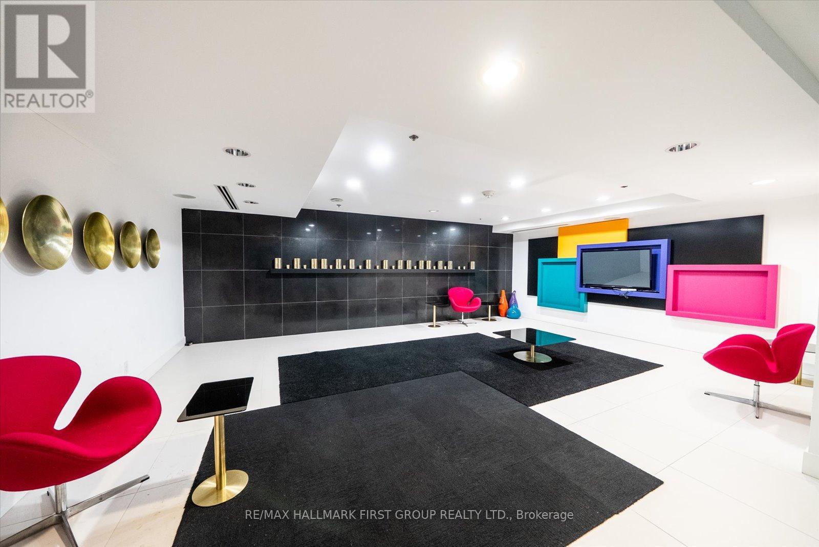 602 - 8 Gladstone Avenue, Toronto (little Portugal), Ontario