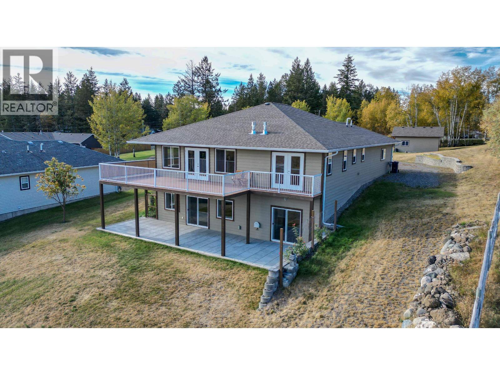 5072 Block Drive, 108 Mile Ranch, British Columbia