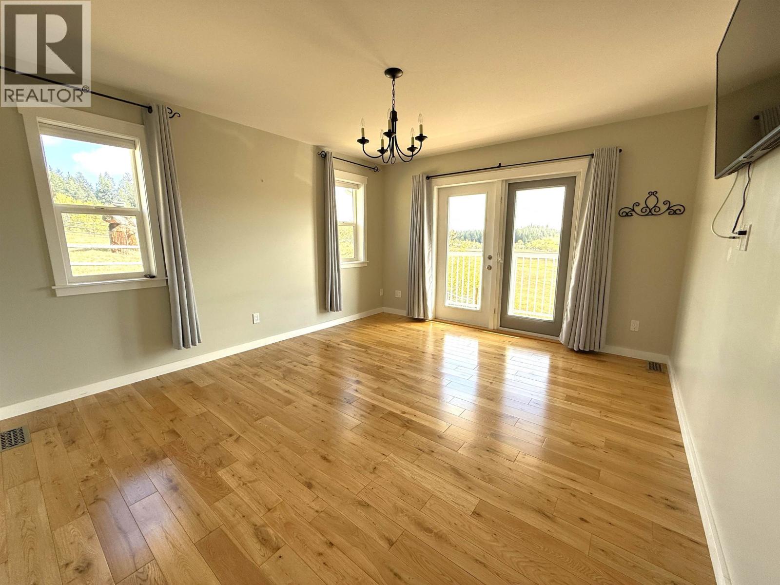 5072 Block Drive, 108 Mile Ranch, British Columbia