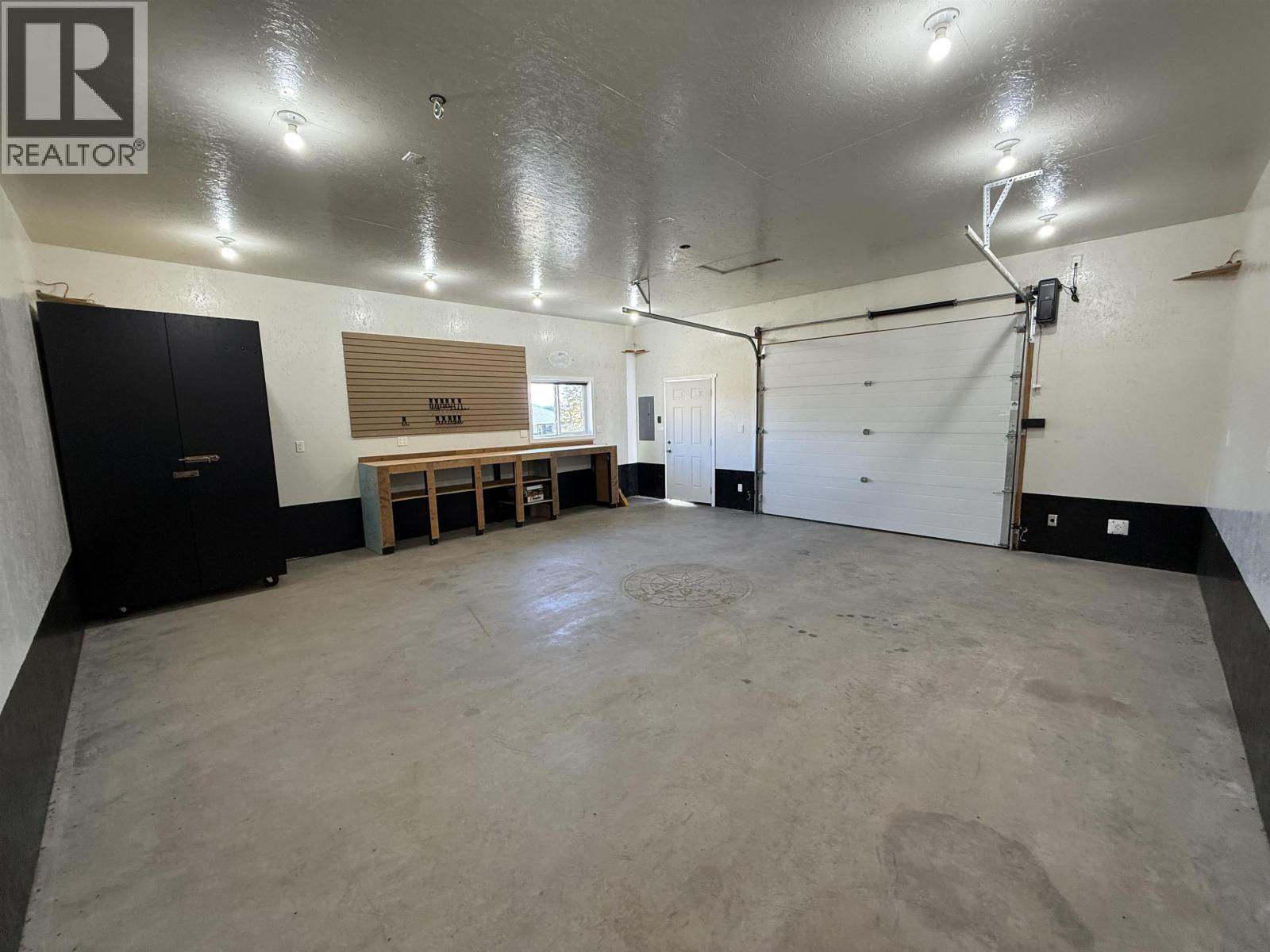 5072 Block Drive, 108 Mile Ranch, British Columbia