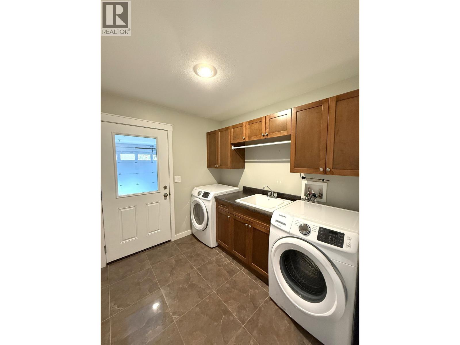 5072 Block Drive, 108 Mile Ranch, British Columbia