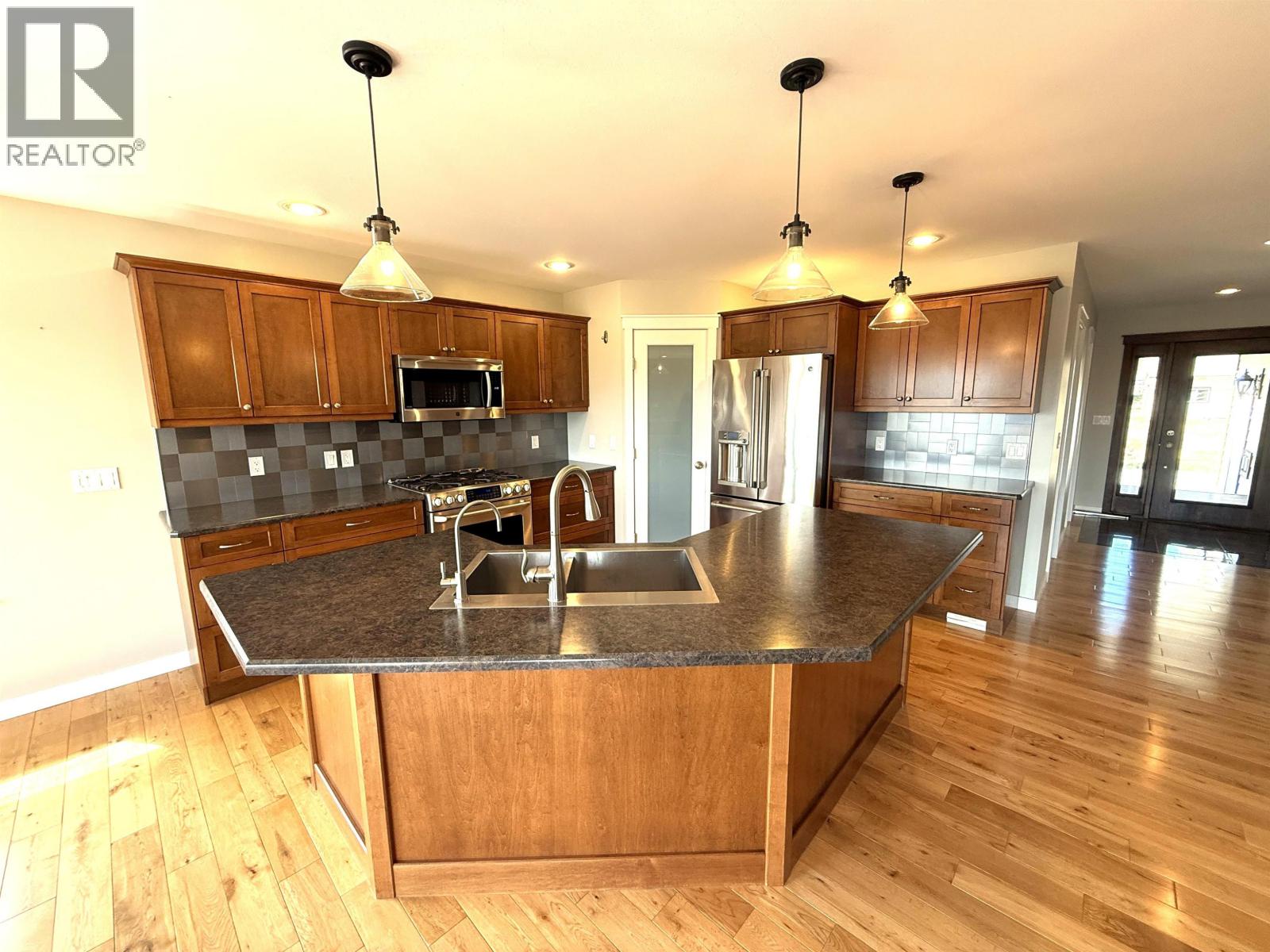 5072 Block Drive, 108 Mile Ranch, British Columbia