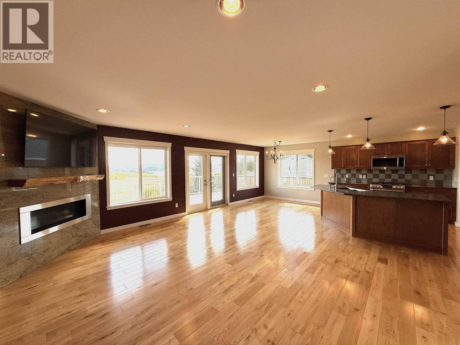 5072 Block Drive, 108 Mile Ranch, British Columbia