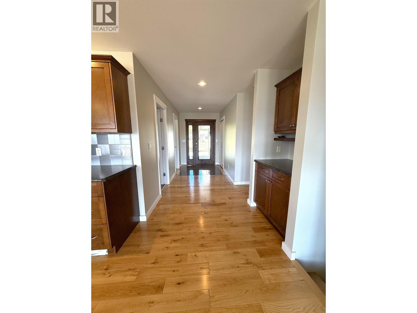 5072 Block Drive, 108 Mile Ranch, British Columbia