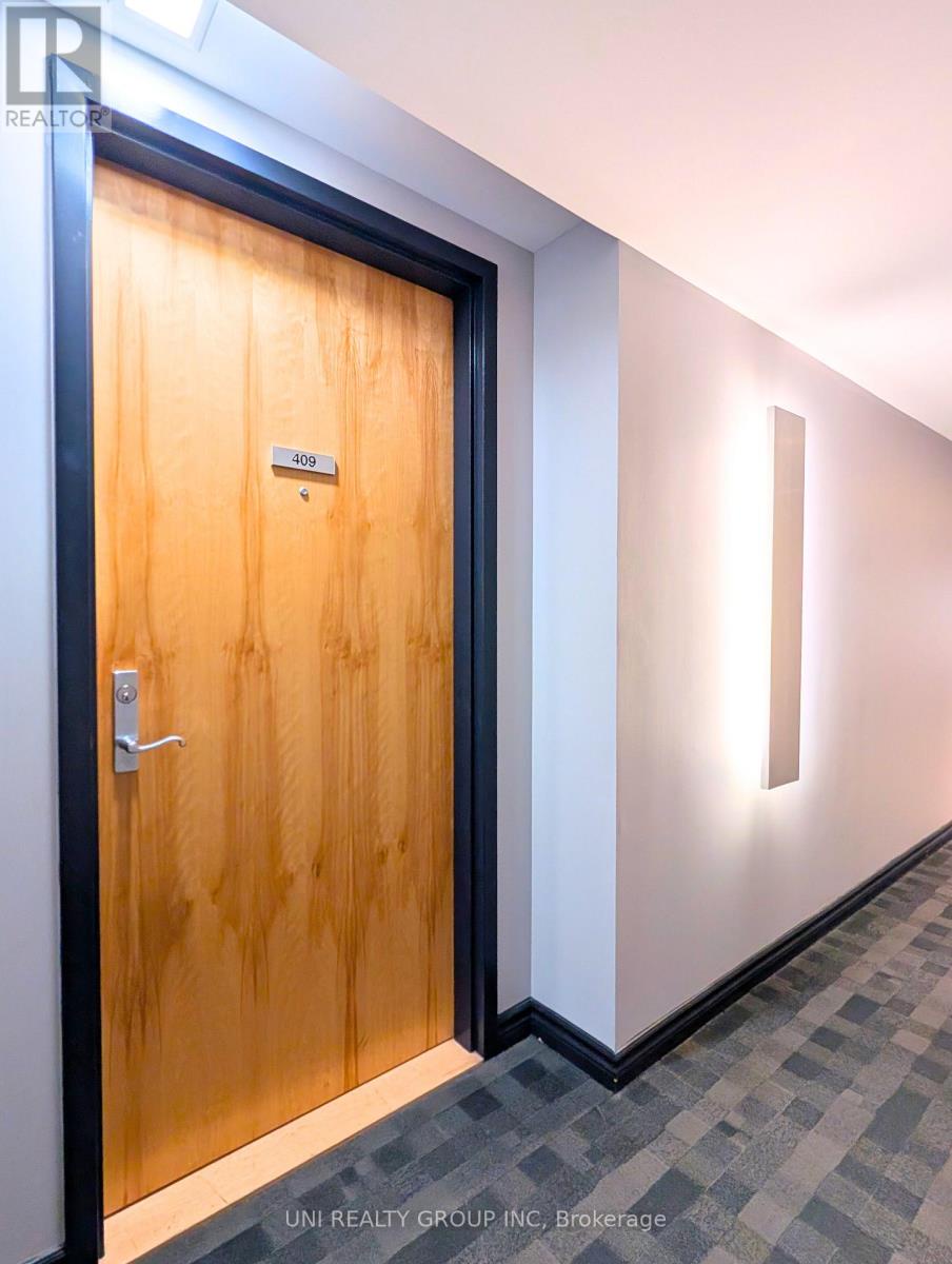 409 - 250 Lett Street, Ottawa, Ontario