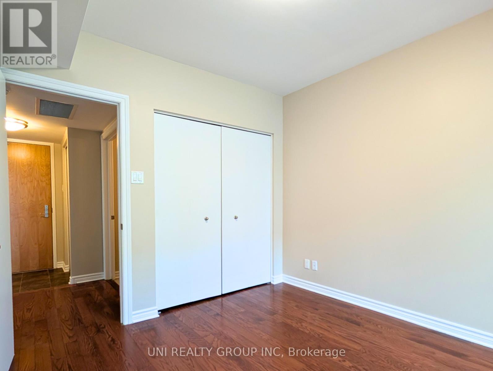 409 - 250 Lett Street, Ottawa, Ontario