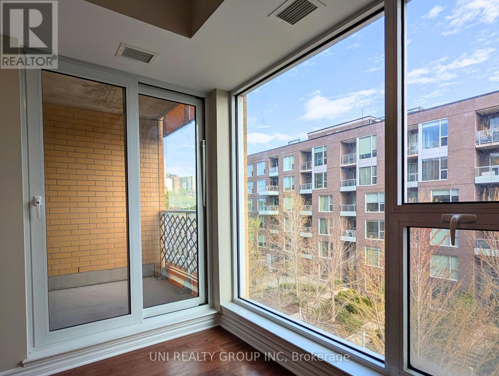 409 - 250 Lett Street, Ottawa, Ontario