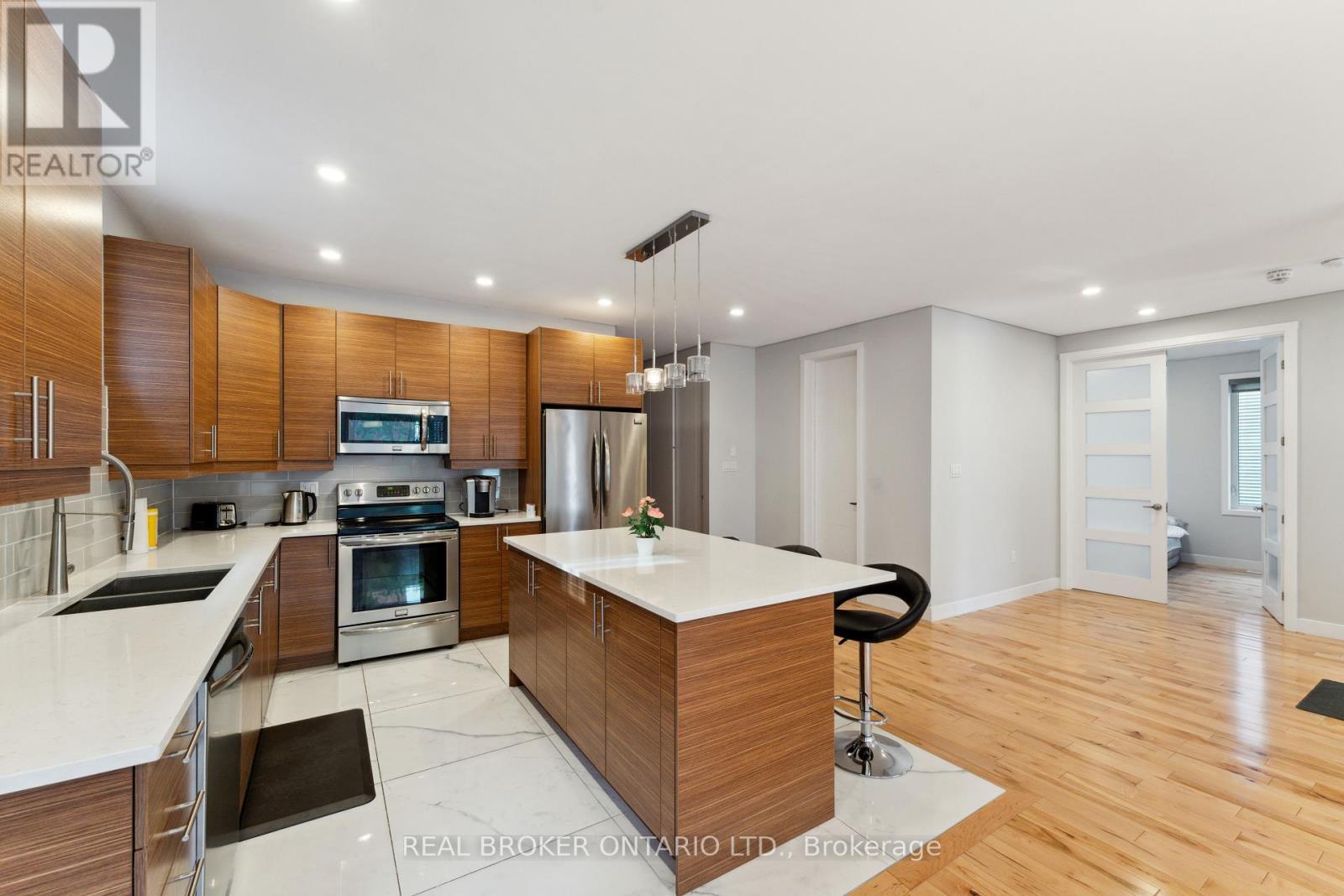 36 Ontario Street, Ottawa, Ontario