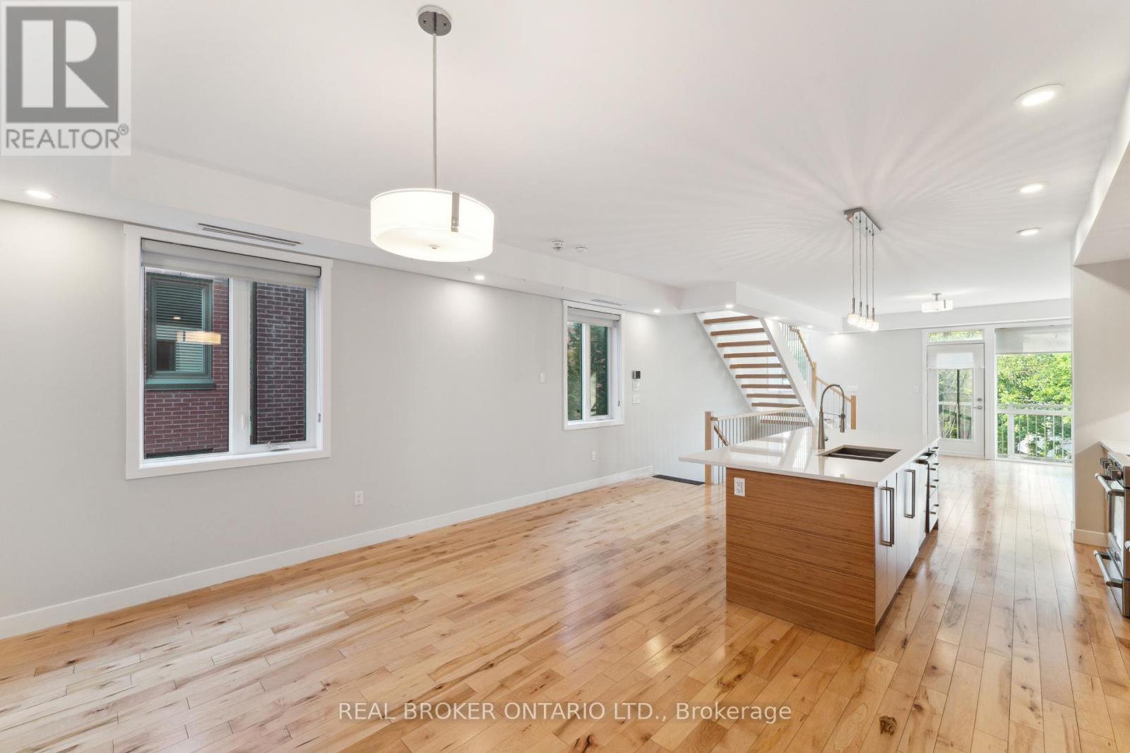 36 Ontario Street, Ottawa, Ontario